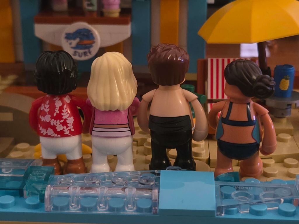 Lumibricks Surf Shop Minifigs