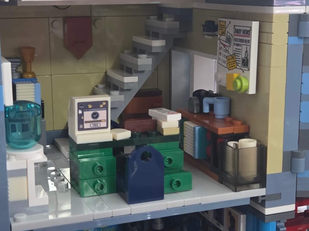 Lumibricks Barbershop lawyers office