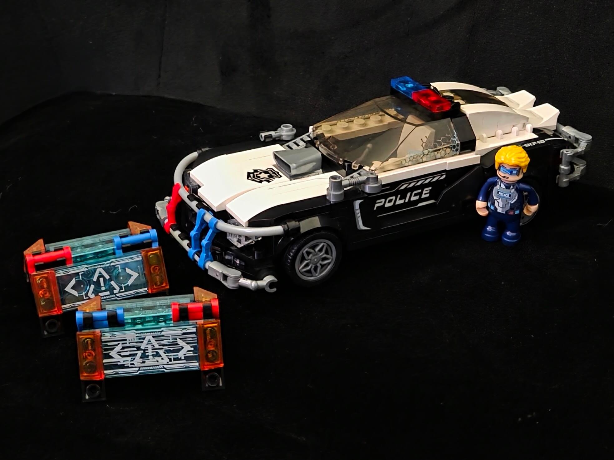 Lumibricks Police Patrol Car