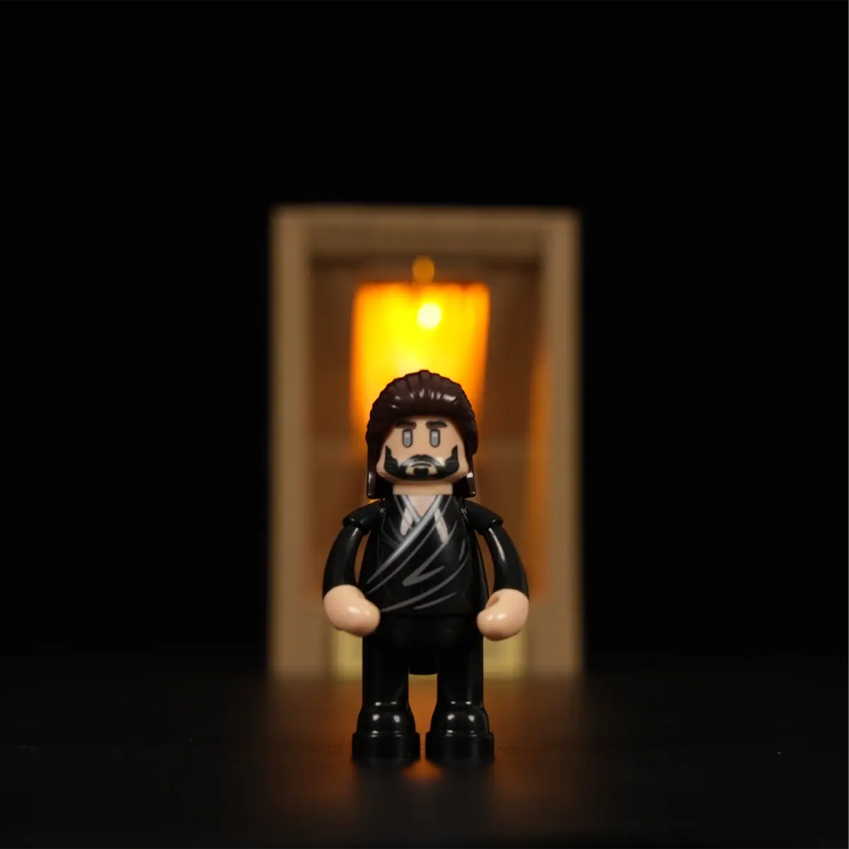 Exclusive Wallace minifigure from Lumibricks Creation of the Replicant 23011
