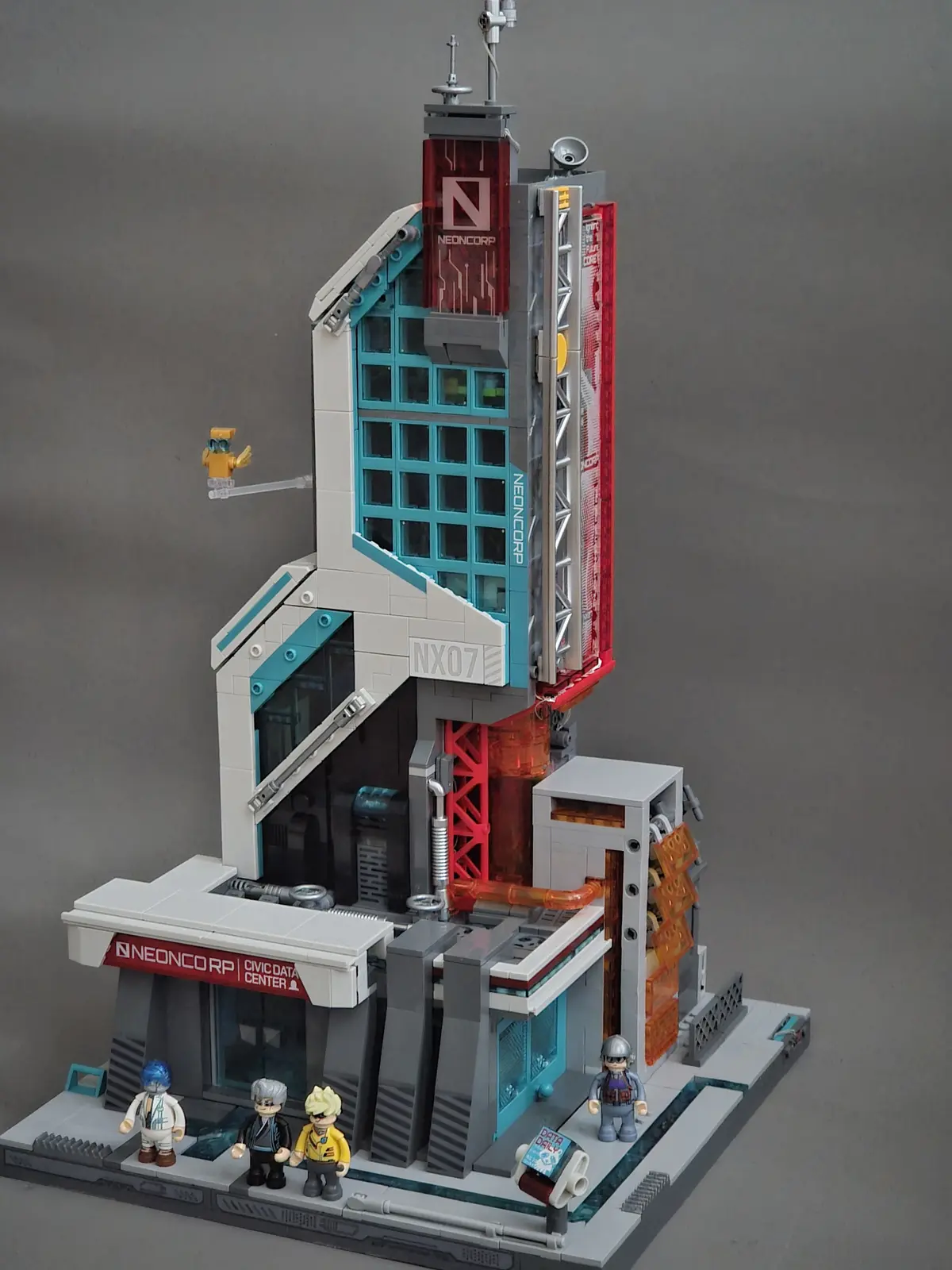 Lumibricks Neon Tech Tower 17011 complete daylight exterior