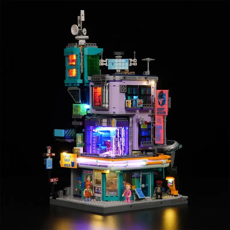 Lumibricks Detective's Office 17018 with its Blue Mug cafe and illuminated upper floors